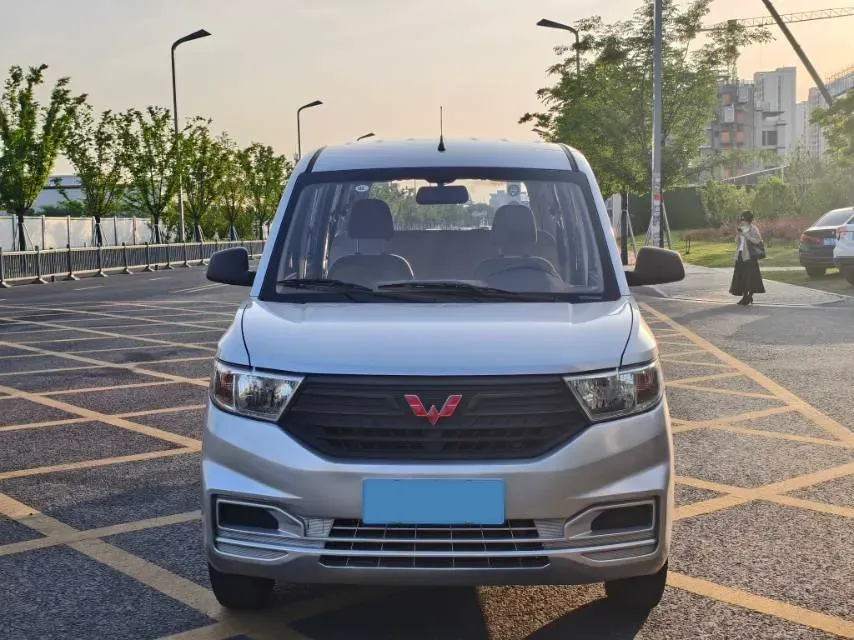 2022 JinBei Little Sea Lion X30 1.5L 102HP L4 5MT,autocango,china used car exporter,china ev exporter,chinese used car exporter,chinese used ev exporter