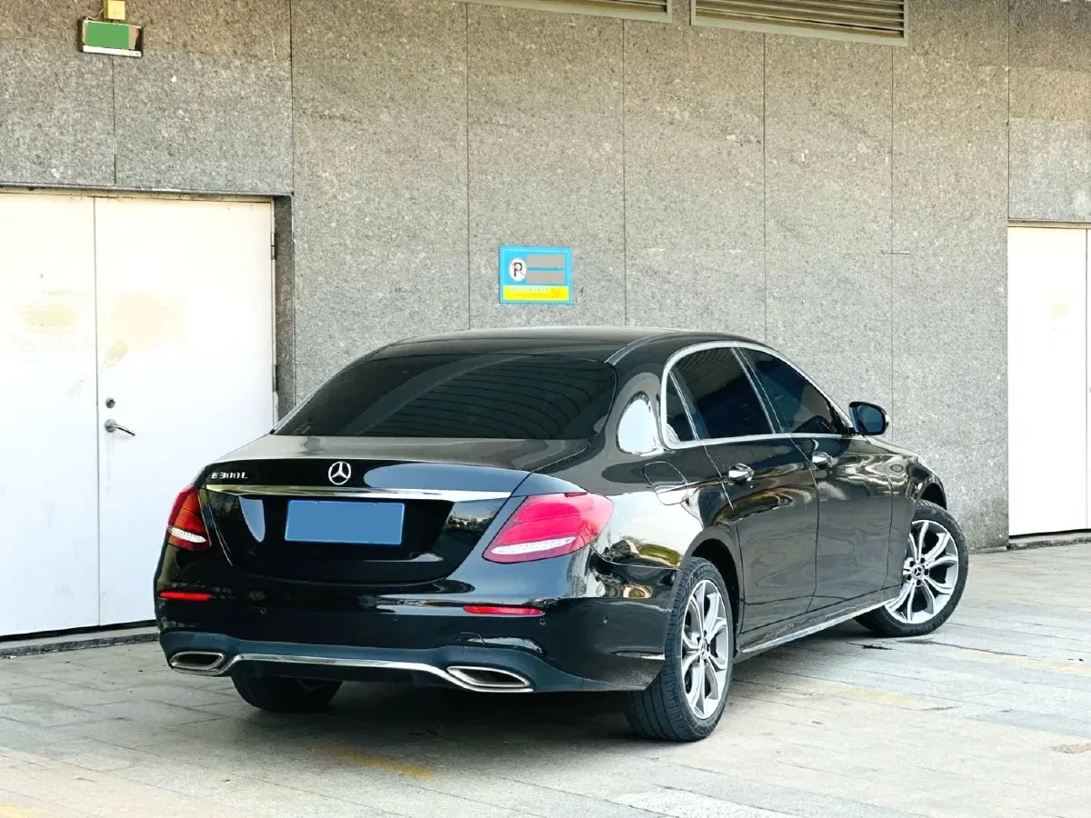 2020 Mercedes-Benz E Class 2.0T 258HP L4 9AT,autocango,china used car exporter,china ev exporter,chinese used car exporter,chinese used ev exporter