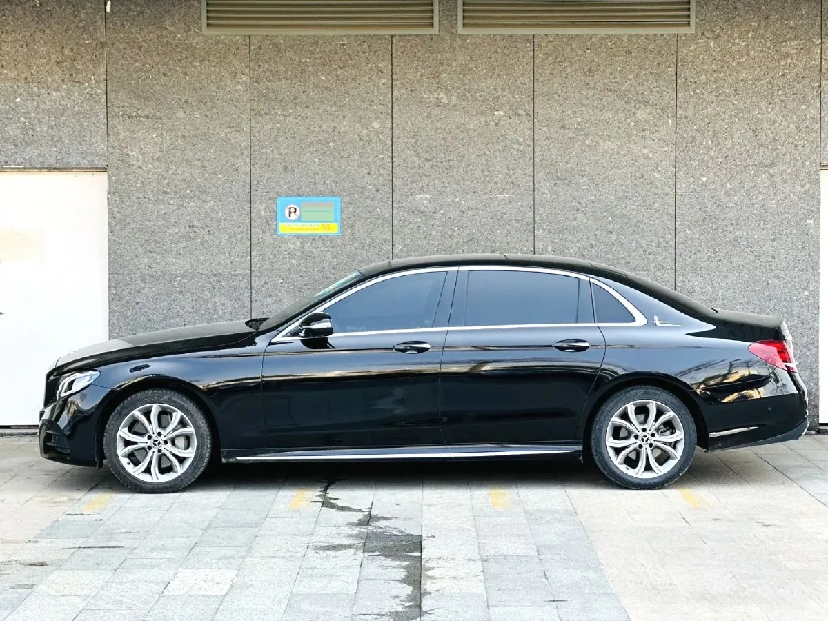 2020 Mercedes-Benz E Class 2.0T 258HP L4 9AT,autocango,china used car exporter,china ev exporter,chinese used car exporter,chinese used ev exporter