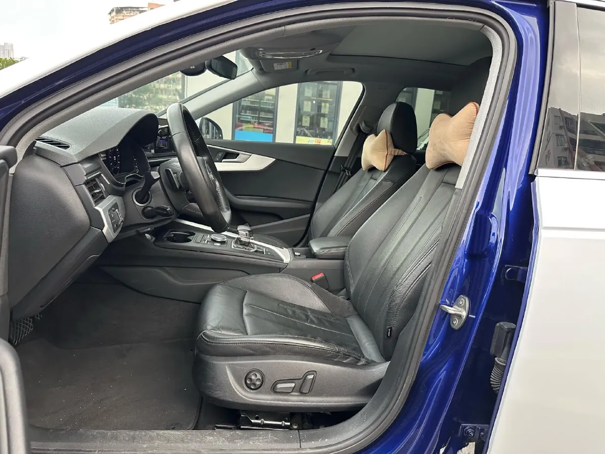 2019 Audi A4L 2.0T 190HP L4 7DCT,autocango,china used car exporter,china ev exporter,chinese used car exporter,chinese used ev exporter