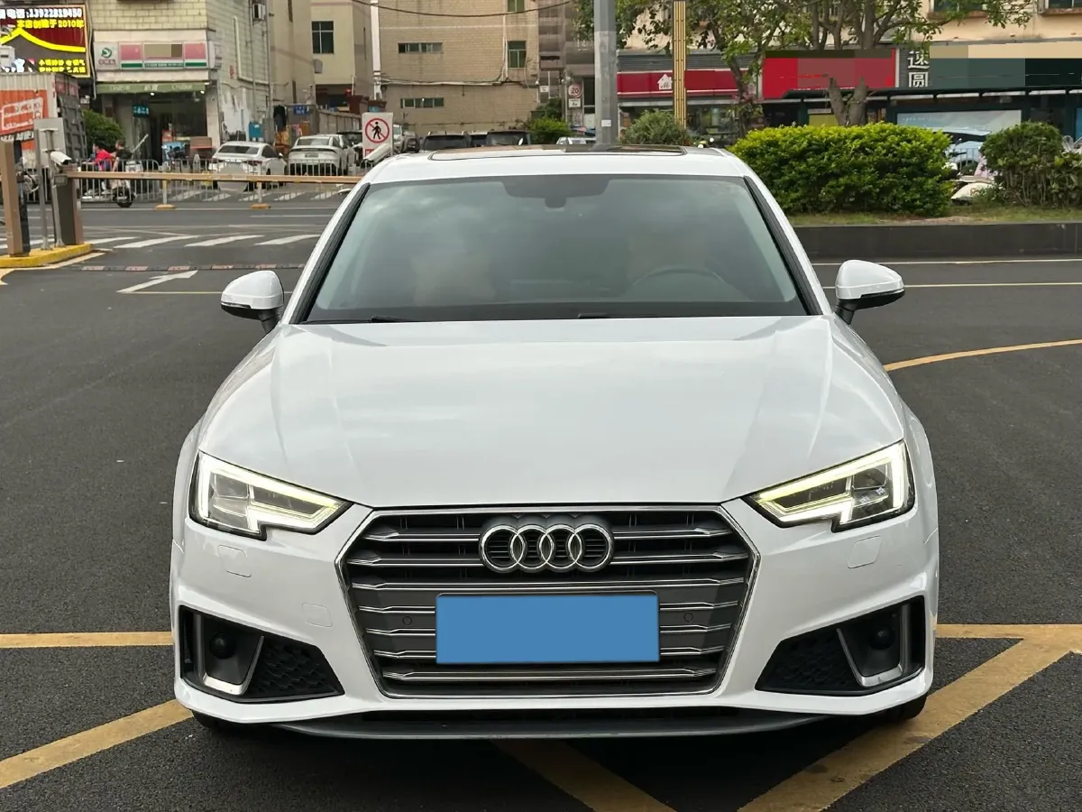 2019 Audi A4L 2.0T 190HP L4 7DCT,autocango,china used car exporter,china ev exporter,chinese used car exporter,chinese used ev exporter