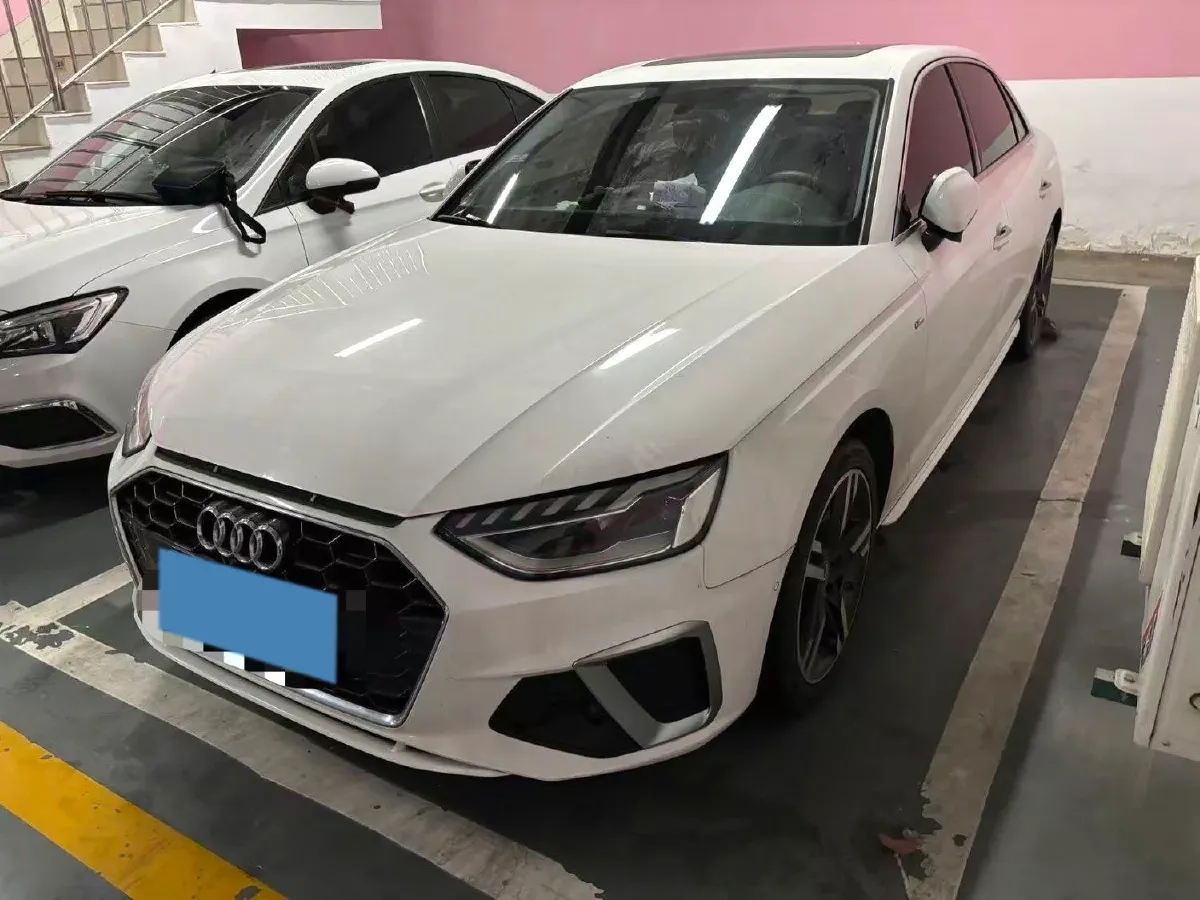 2020 Audi A4L 2.0T 190HP L4 7DCT,autocango,china used car exporter,china ev exporter,chinese used car exporter,chinese used ev exporter