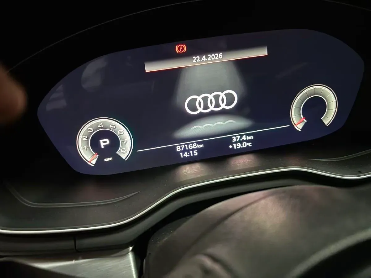 2020 Audi A4L 2.0T 190HP L4 7DCT,autocango,china used car exporter,china ev exporter,chinese used car exporter,chinese used ev exporter