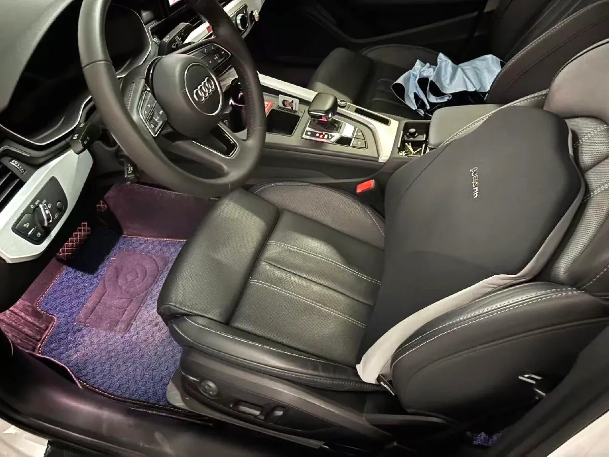 2020 Audi A4L 2.0T 190HP L4 7DCT,autocango,china used car exporter,china ev exporter,chinese used car exporter,chinese used ev exporter