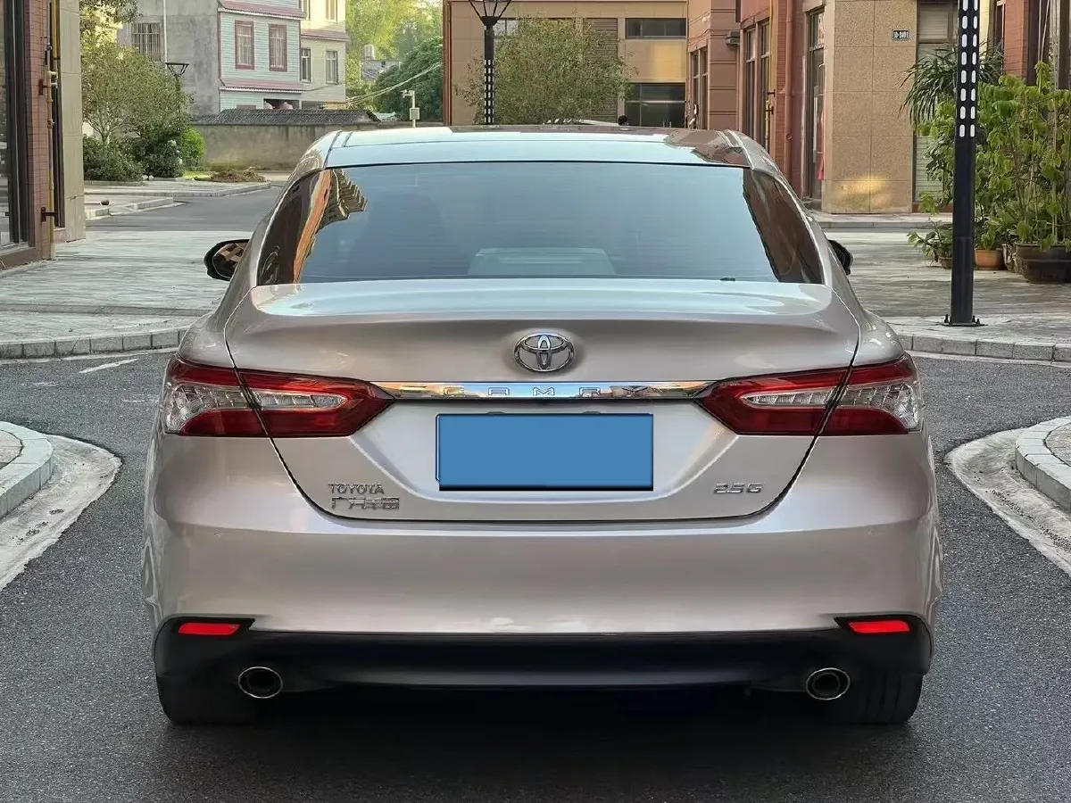 2018 Toyota Camry 2.5L 209HP L4 8AT,autocango,china used car exporter,china ev exporter,chinese used car exporter,chinese used ev exporter