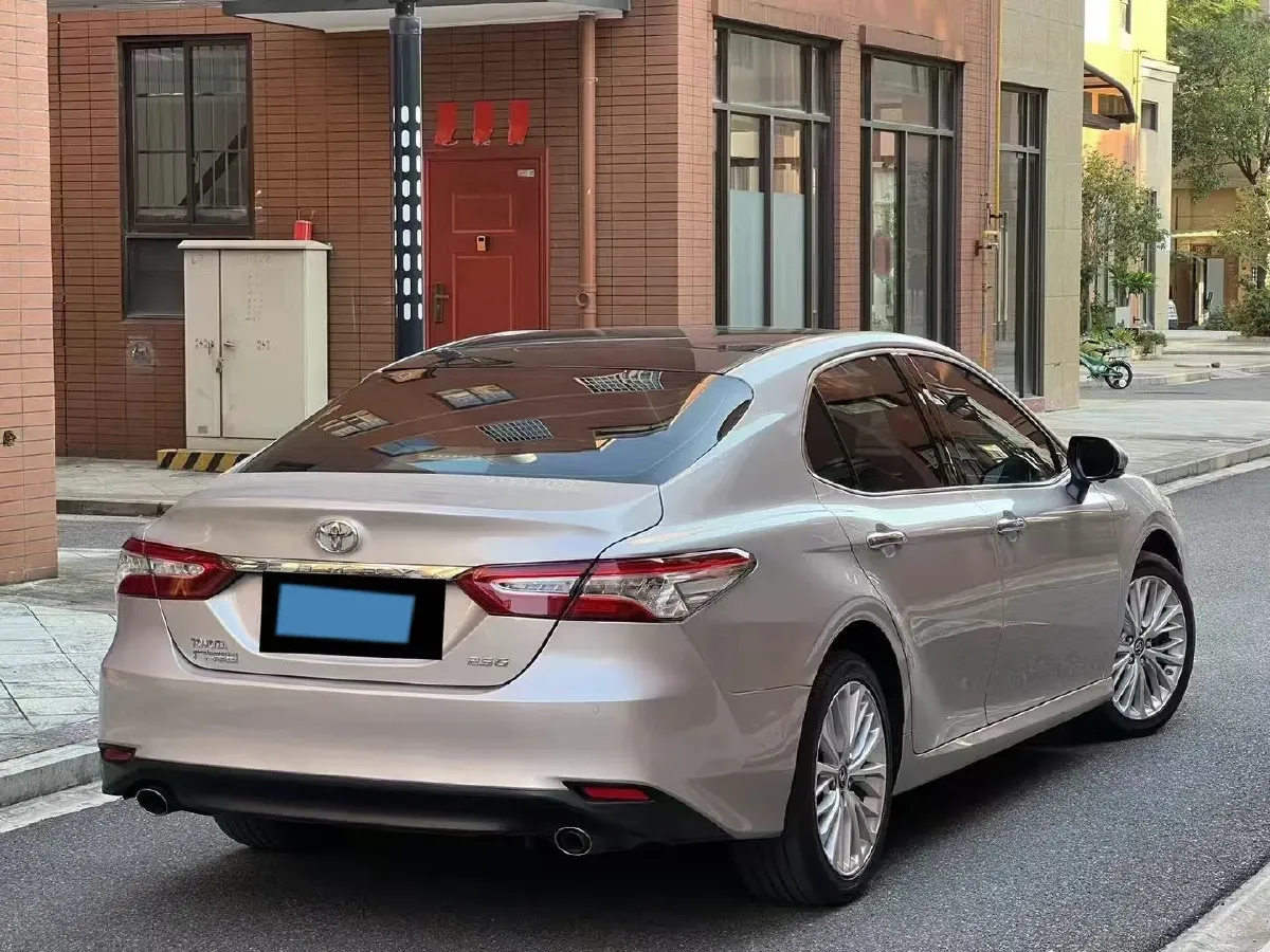 2018 Toyota Camry 2.5L 209HP L4 8AT,autocango,china used car exporter,china ev exporter,chinese used car exporter,chinese used ev exporter