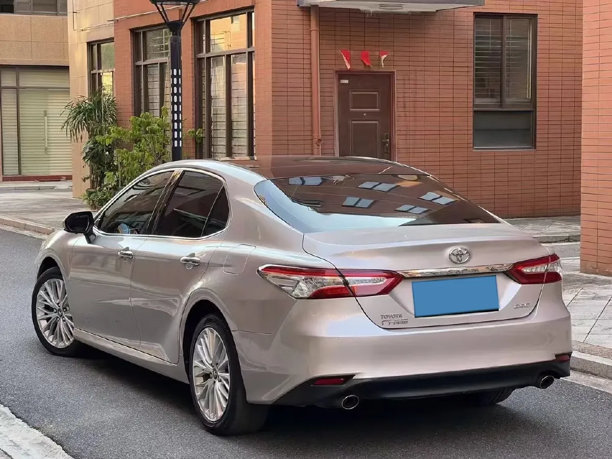 2018 Toyota Camry 2.5L 209HP L4 8AT,autocango,china used car exporter,china ev exporter,chinese used car exporter,chinese used ev exporter
