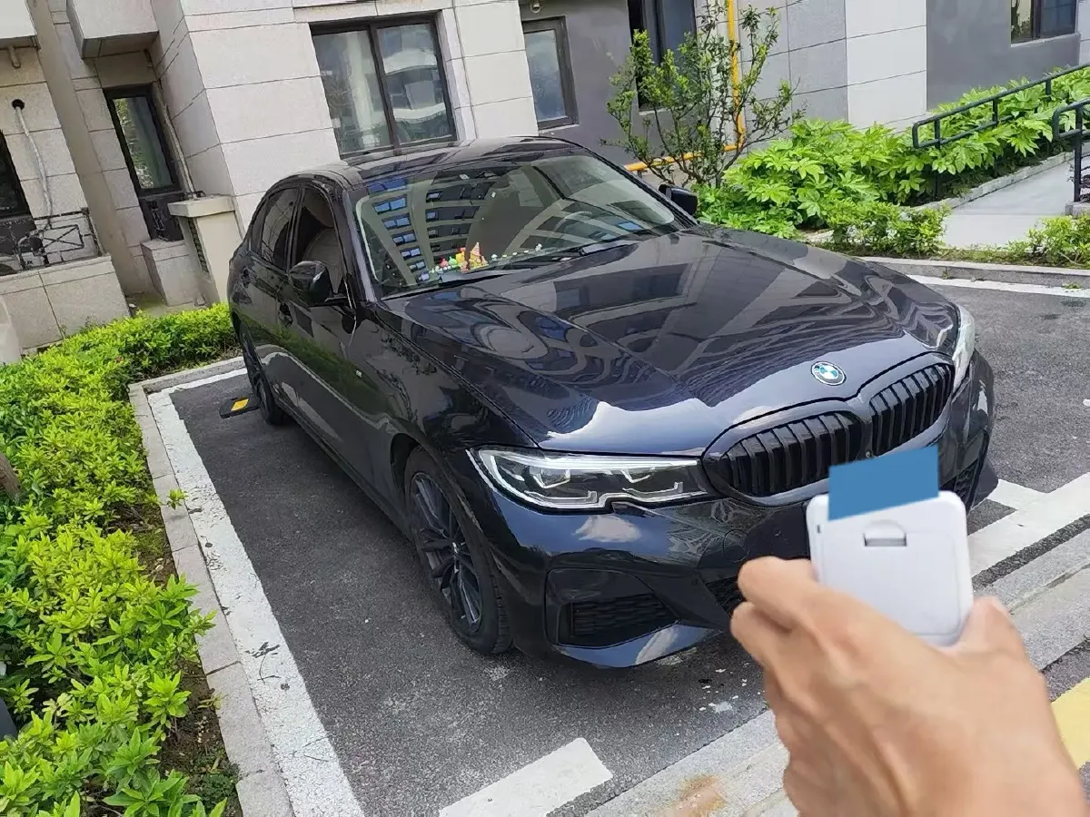 2021 BMW 3 Series 2.0T 184HP L4 8AT,autocango,china used car exporter,china ev exporter,chinese used car exporter,chinese used ev exporter