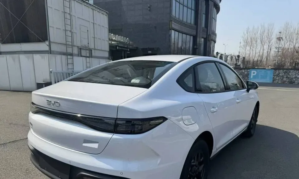2025 BYD Seal05 DM-i 1.5L 101HP L4 E-CVT PHEV 7.68KWH,autocango,china used car exporter,china ev exporter,chinese used car exporter,chinese used ev exporter