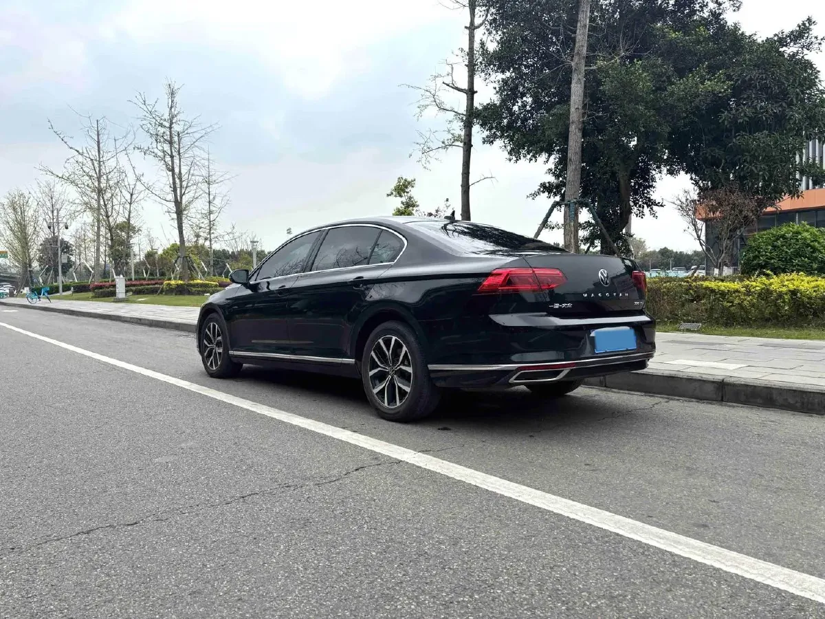 2020 Volkswagen Magotan 2.0T 186HP L4 7DCT,autocango,china used car exporter,china ev exporter,chinese used car exporter,chinese used ev exporter