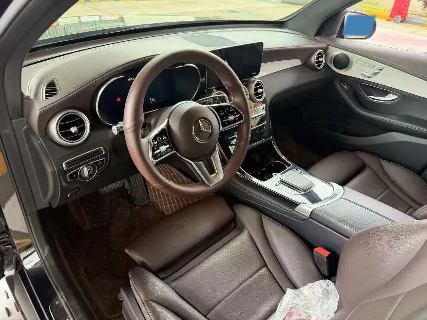 2021 Mercedes-Benz GLC Class 2.0T 197HP L4 9AT,autocango,china used car exporter,china ev exporter,chinese used car exporter,chinese used ev exporter