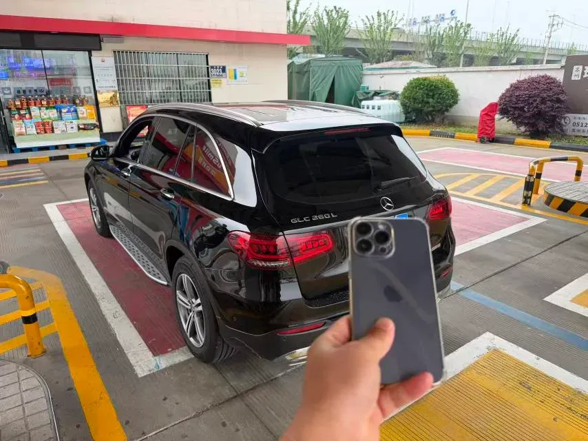 2021 Mercedes-Benz GLC Class 2.0T 197HP L4 9AT,autocango,china used car exporter,china ev exporter,chinese used car exporter,chinese used ev exporter