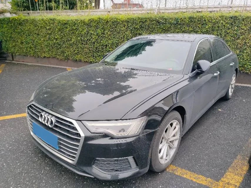 2019 Audi A6L 2.0T 190HP L4 7DCT,autocango,china used car exporter,china ev exporter,chinese used car exporter,chinese used ev exporter