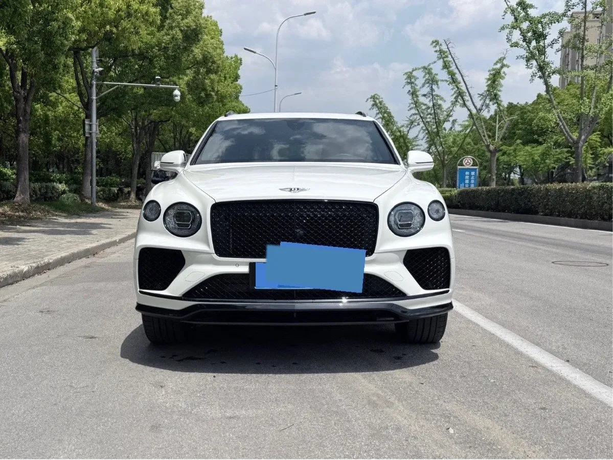 2022 Bentley Bentayga 4.0T 550HP V8 8AT,autocango,china used car exporter,china ev exporter,chinese used car exporter,chinese used ev exporter