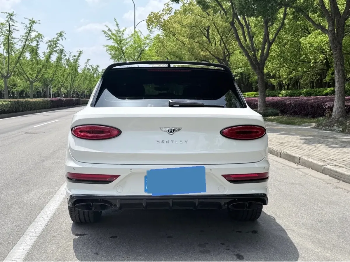 2022 Bentley Bentayga 4.0T 550HP V8 8AT,autocango,china used car exporter,china ev exporter,chinese used car exporter,chinese used ev exporter