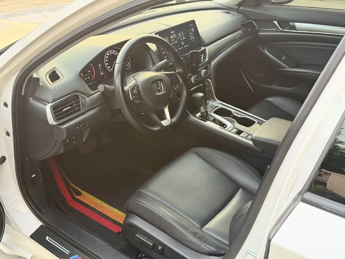 2022 Honda Accord 1.5T 194HP L4 CVT,autocango,china used car exporter,china ev exporter,chinese used car exporter,chinese used ev exporter