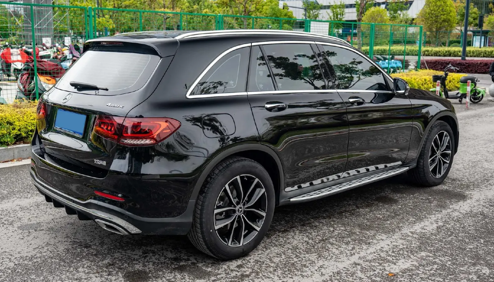 2021 Mercedes-Benz GLC Class 2.0T 258HP L4 9AT,autocango,china used car exporter,china ev exporter,chinese used car exporter,chinese used ev exporter