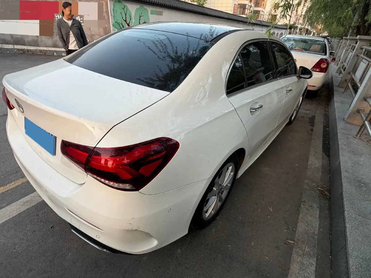 2021 Mercedes-Benz A Class 1.3T 163HP L4 7DCT,autocango,china used car exporter,china ev exporter,chinese used car exporter,chinese used ev exporter