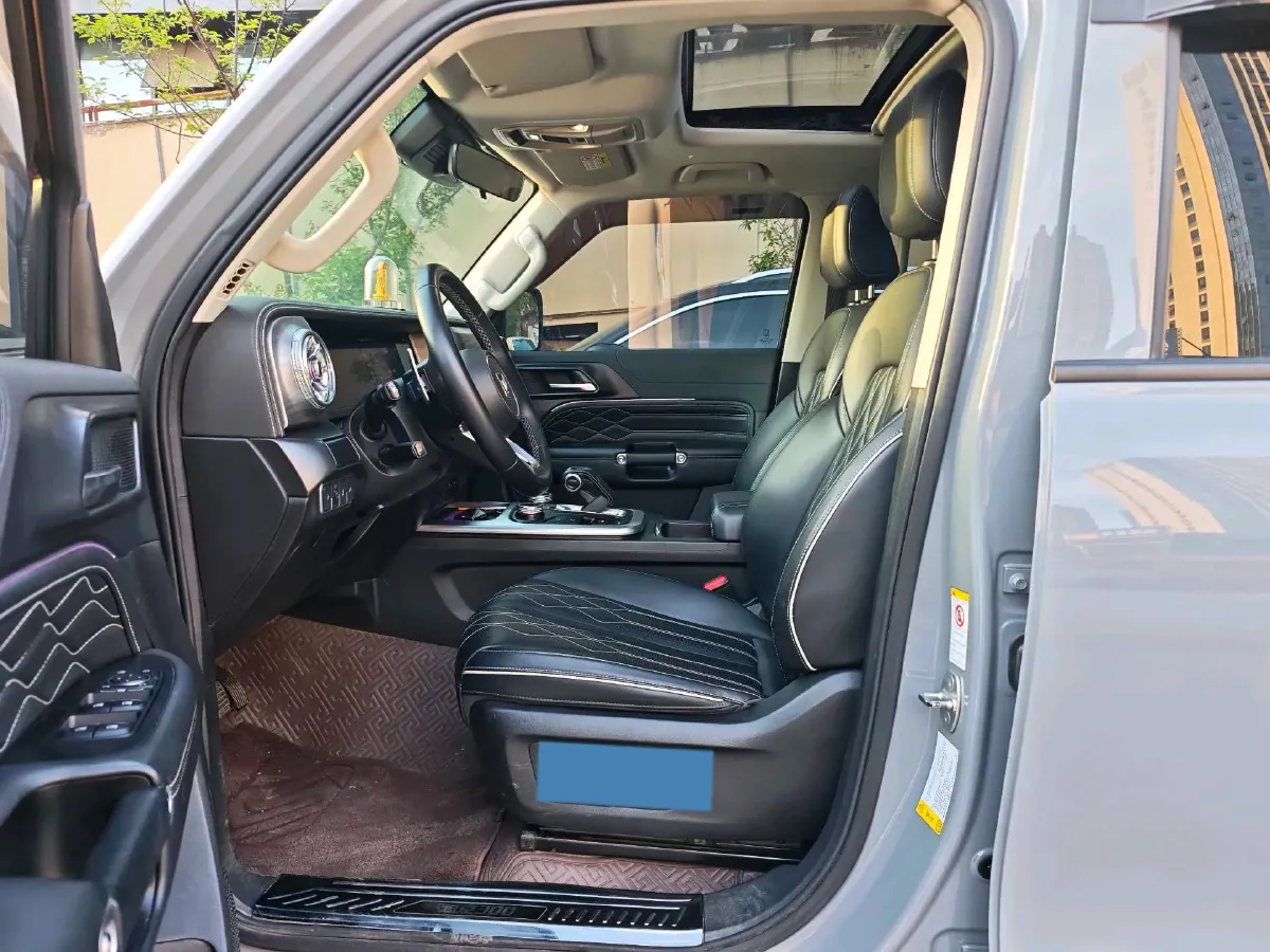 2021 Tank 300 2.0T 227HP L4 8AT,autocango,china used car exporter,china ev exporter,chinese used car exporter,chinese used ev exporter