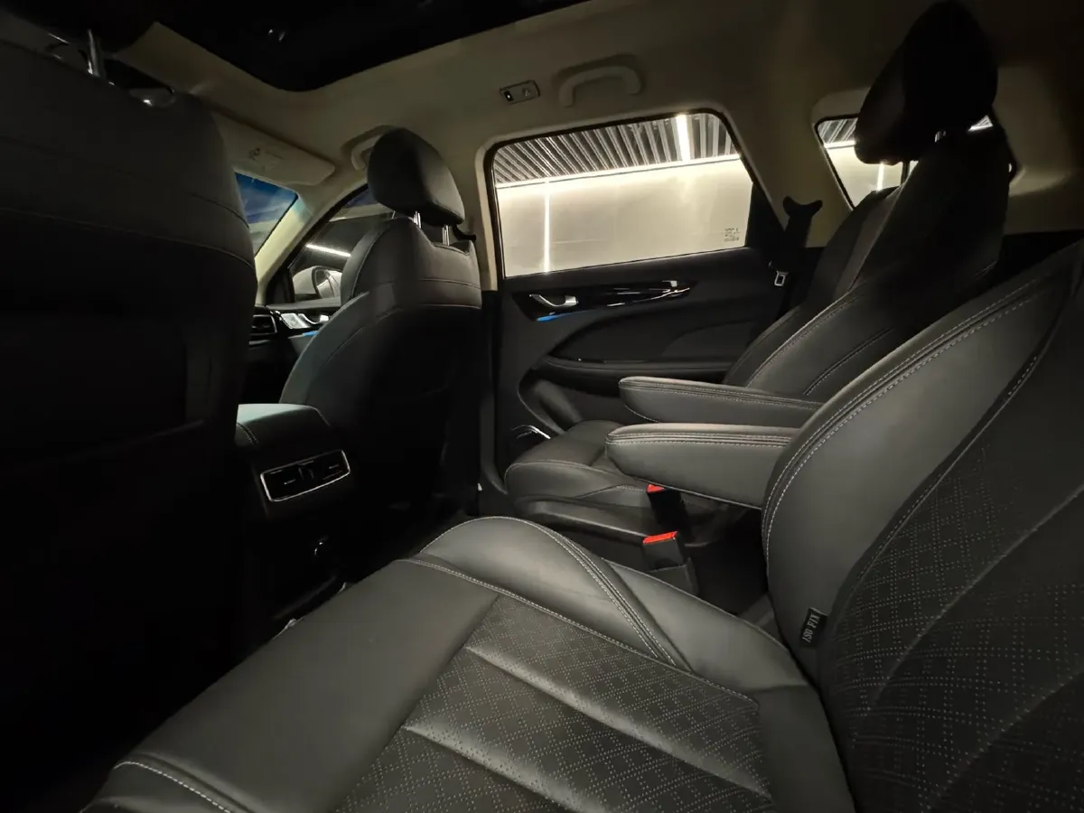 2019 Jetour X90 1.6T 197HP L4 7DCT,autocango,china used car exporter,china ev exporter,chinese used car exporter,chinese used ev exporter