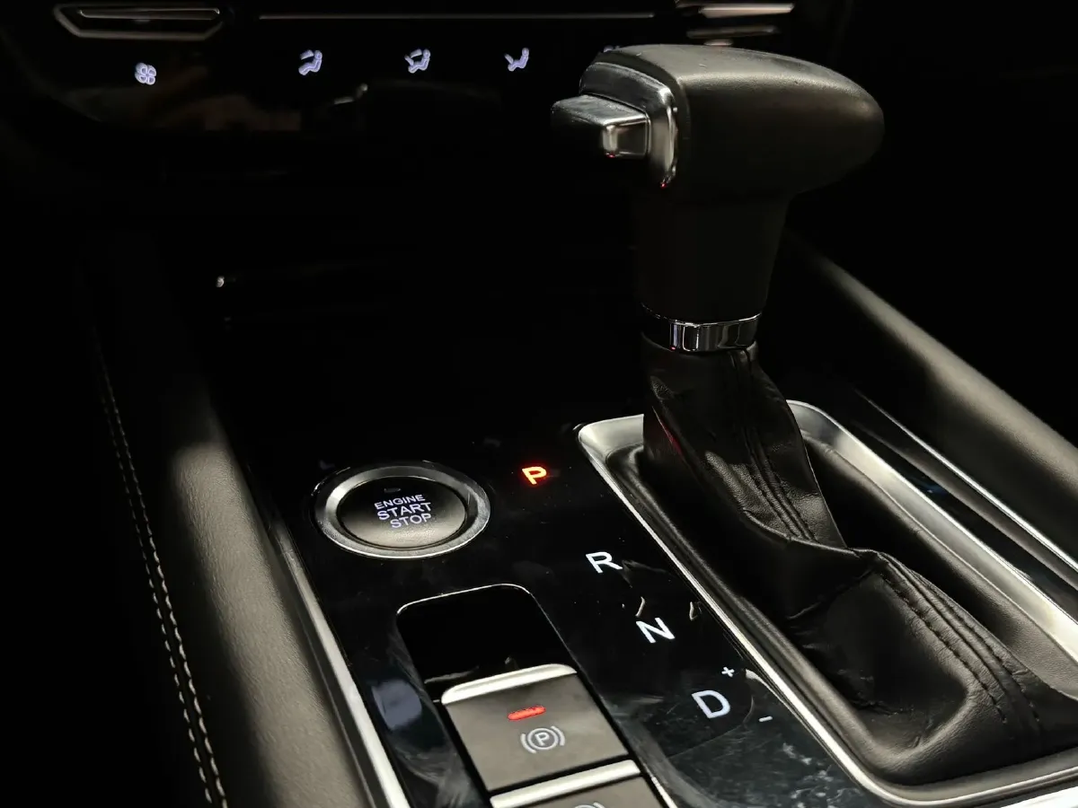 2019 Jetour X90 1.6T 197HP L4 7DCT,autocango,china used car exporter,china ev exporter,chinese used car exporter,chinese used ev exporter