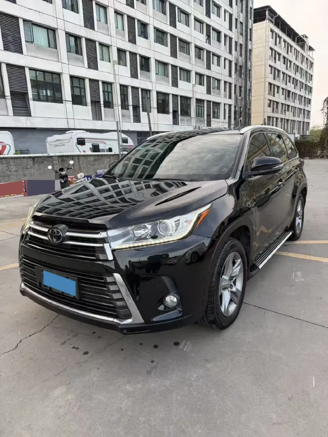 2018 Jeep Grand Commander 2.0T 265HP L4 9AT,autocango,china used car exporter,china ev exporter,chinese used car exporter,chinese used ev exporter