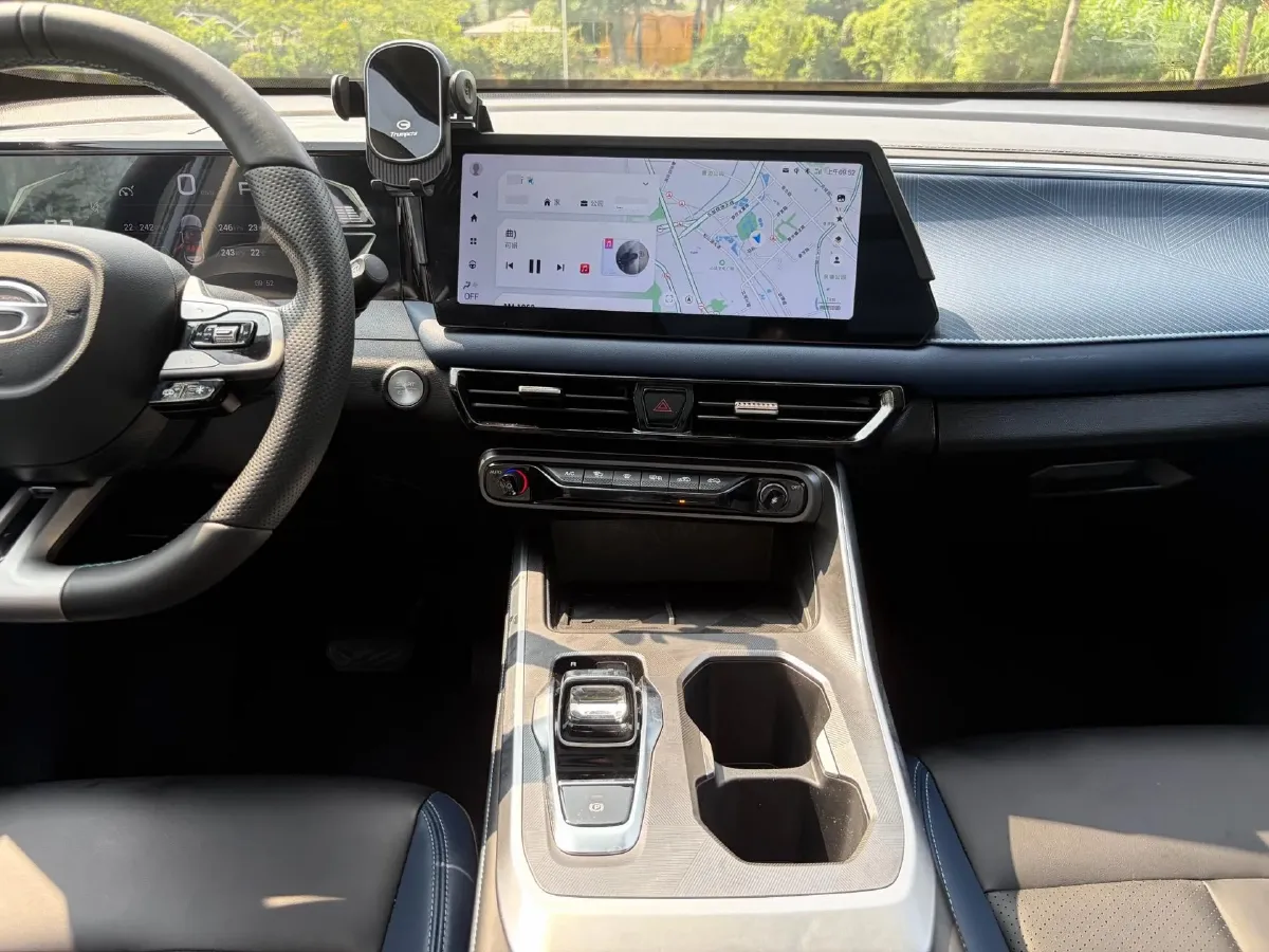 2023 GAC Trumpchi GS3 1.5T 177HP L4 7DCT,autocango,china used car exporter,china ev exporter,chinese used car exporter,chinese used ev exporter