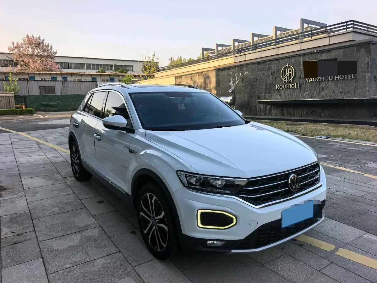 2021 Volkswagen T-Roc 1.4T 150HP L4 7DCT,autocango,china used car exporter,china ev exporter,chinese used car exporter,chinese used ev exporter