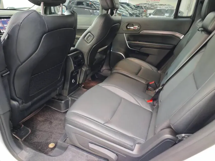 2018 Jeep Grand Commander 2.0T 234HP L4 9AT,autocango,china used car exporter,china ev exporter,chinese used car exporter,chinese used ev exporter