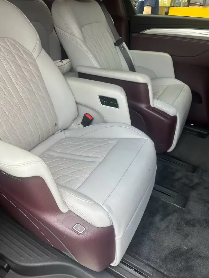 2021 Buick GL8 2.0T 237HP L4 9AT,autocango,china used car exporter,china ev exporter,chinese used car exporter,chinese used ev exporter