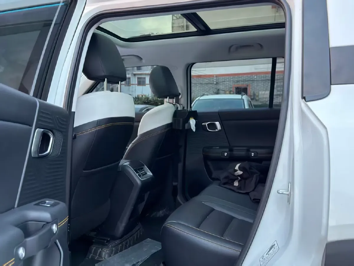 2024 Beijing BJ30 1.5T 158HP L4 2DHT Hybrid,autocango,china used car exporter,china ev exporter,chinese used car exporter,chinese used ev exporter