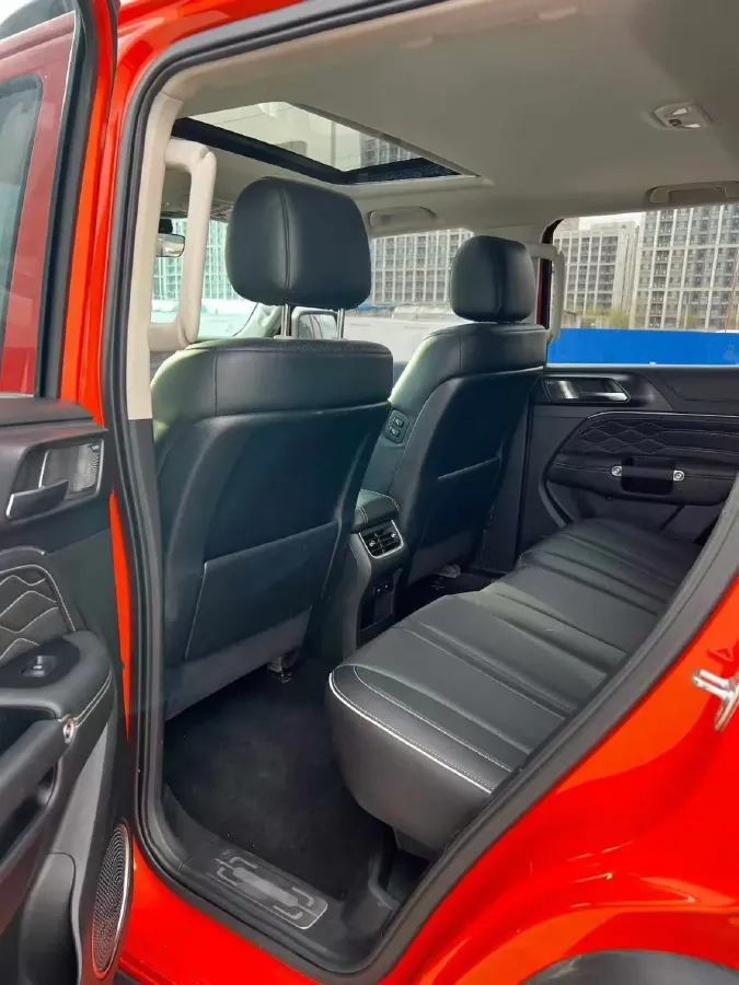 2021 Tank 300 2.0T 227HP L4 8AT,autocango,china used car exporter,china ev exporter,chinese used car exporter,chinese used ev exporter