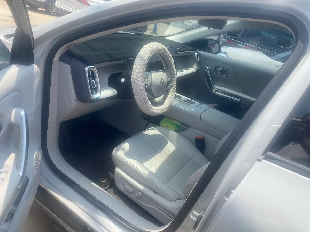 2025 BaoJun YepPlus BEV 41.9KWH,autocango,china used car exporter,china ev exporter,chinese used car exporter,chinese used ev exporter