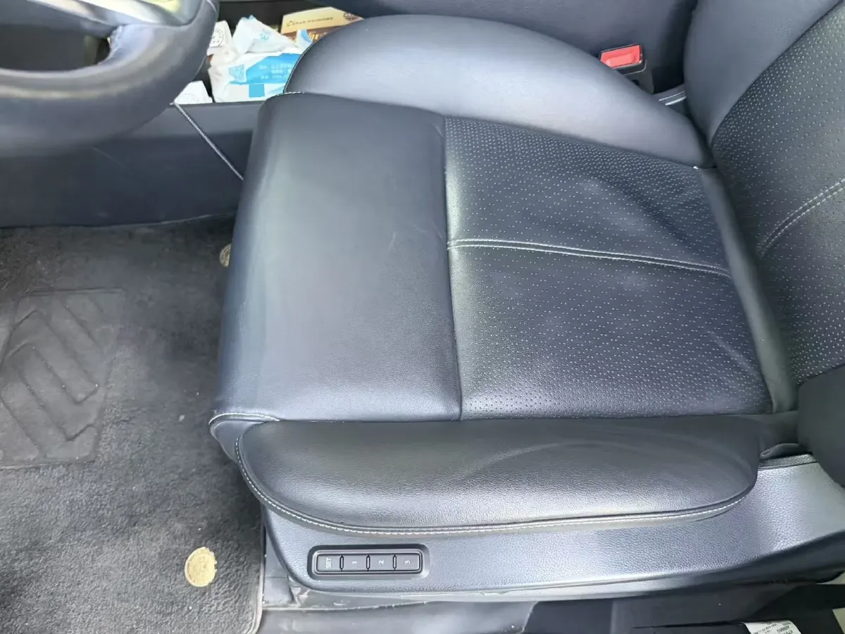 2021 GAC Trumpchi M8 2.0T 252HP L4 8AT,autocango,china used car exporter,china ev exporter,chinese used car exporter,chinese used ev exporter