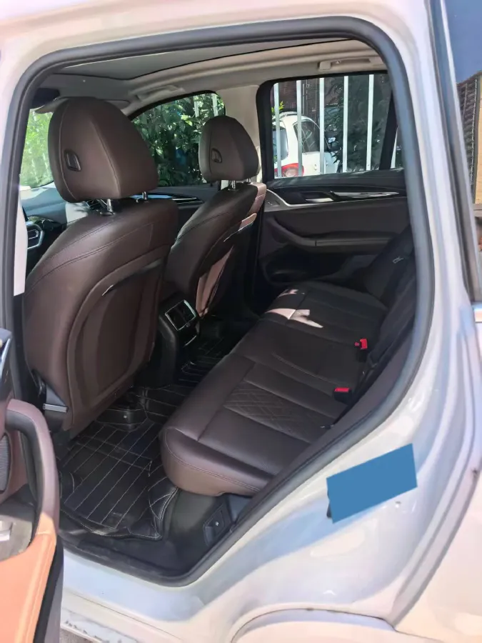 2022 BMW X3 2.0T 184HP L4 8AT,autocango,china used car exporter,china ev exporter,chinese used car exporter,chinese used ev exporter