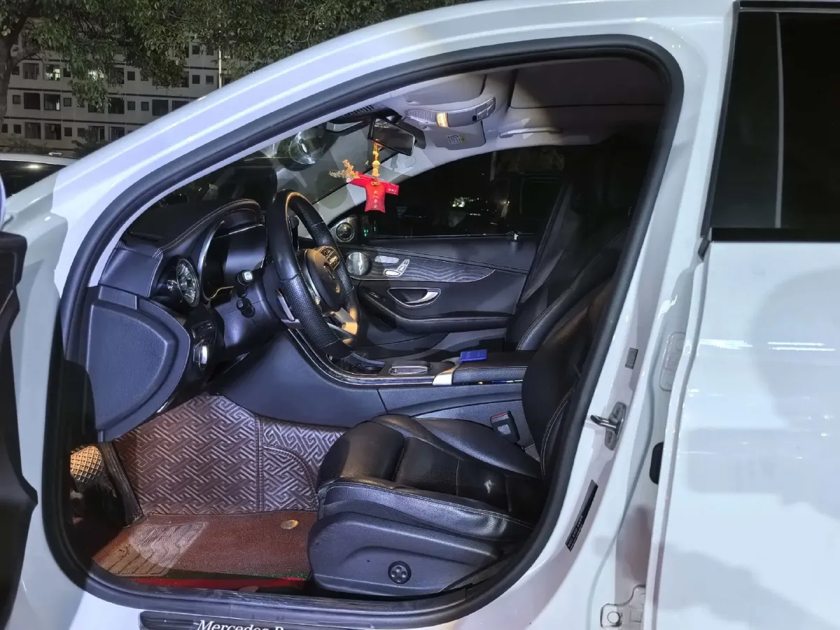 2021 Mercedes-Benz C Class 1.5T 184HP L4 9AT,autocango,china used car exporter,china ev exporter,chinese used car exporter,chinese used ev exporter