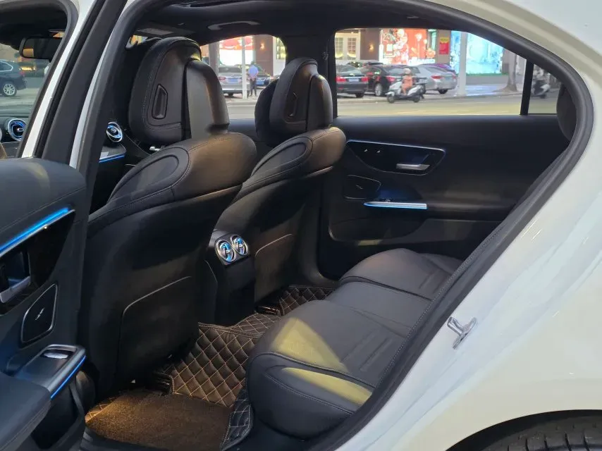 2024 Mercedes-Benz C Class 1.5T 204HP L4 9AT,autocango,china used car exporter,china ev exporter,chinese used car exporter,chinese used ev exporter