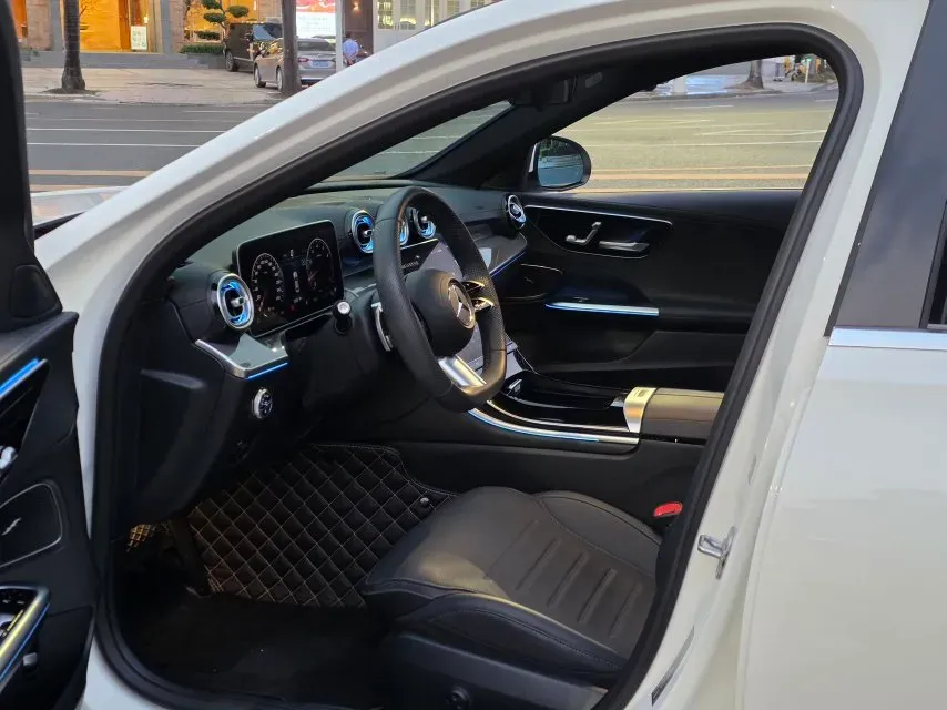 2024 Mercedes-Benz C Class 1.5T 204HP L4 9AT,autocango,china used car exporter,china ev exporter,chinese used car exporter,chinese used ev exporter