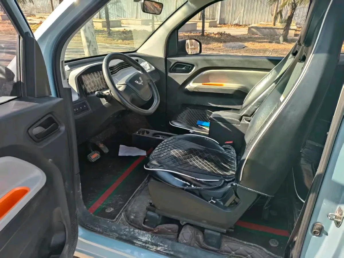 2022 LingBox uni BEV 11.52KWH,autocango,china used car exporter,china ev exporter,chinese used car exporter,chinese used ev exporter