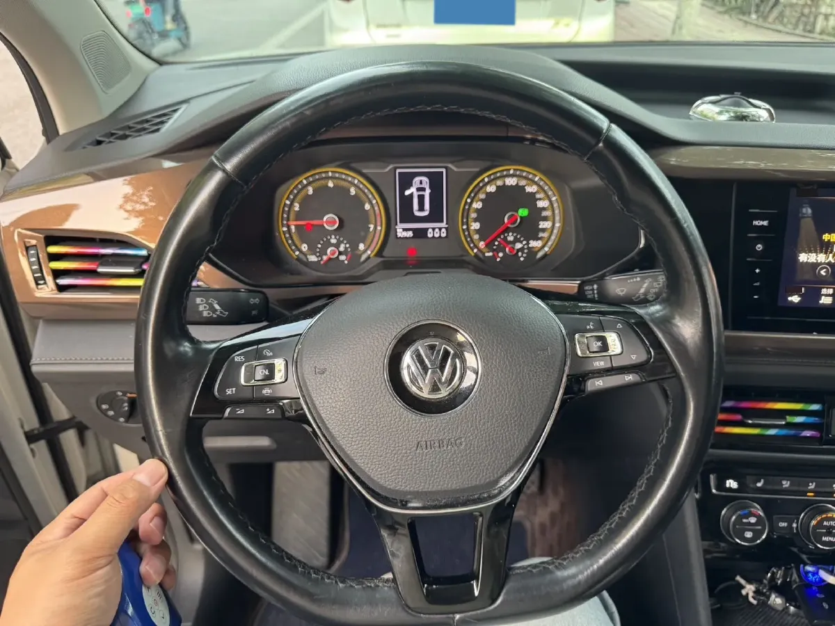 2020 Volkswagen Tharu 1.4T 150HP L4 7DCT,autocango,china used car exporter,china ev exporter,chinese used car exporter,chinese used ev exporter