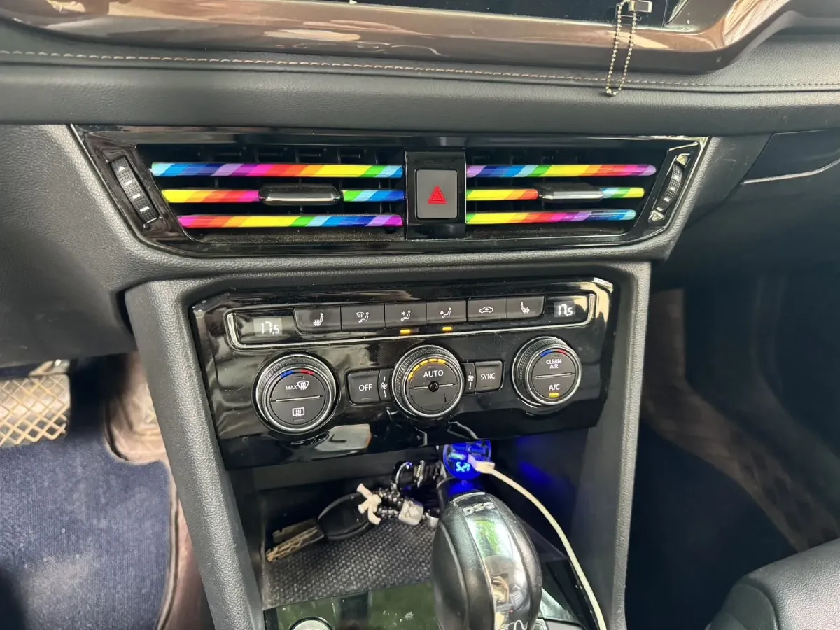 2020 Volkswagen Tharu 1.4T 150HP L4 7DCT,autocango,china used car exporter,china ev exporter,chinese used car exporter,chinese used ev exporter