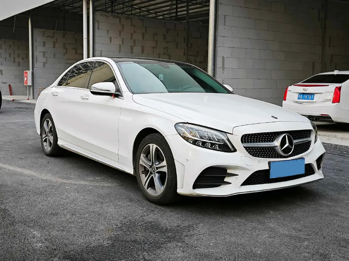 2021 Mercedes-Benz C Class 1.5T 184HP L4 9AT,autocango,china used car exporter,china ev exporter,chinese used car exporter,chinese used ev exporter