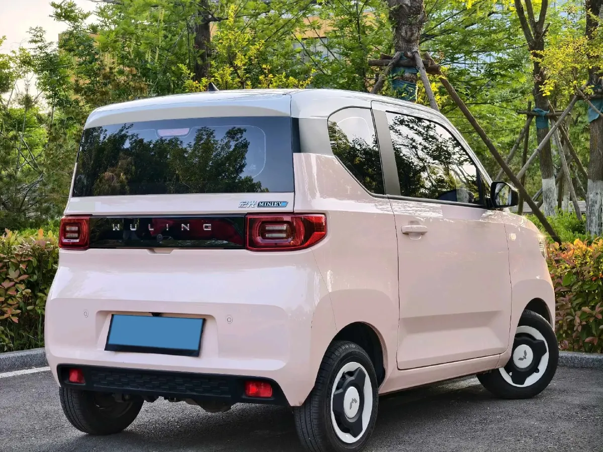 2021 WuLing HongGuang MINI EV BEV 13.9KWH,autocango,china used car exporter,china ev exporter,chinese used car exporter,chinese used ev exporter