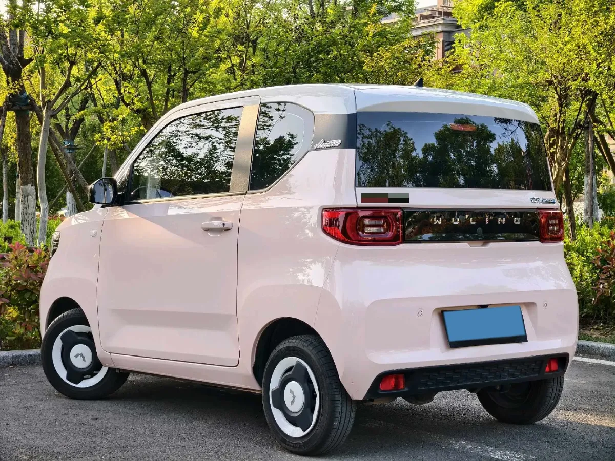 2021 WuLing HongGuang MINI EV BEV 13.9KWH,autocango,china used car exporter,china ev exporter,chinese used car exporter,chinese used ev exporter