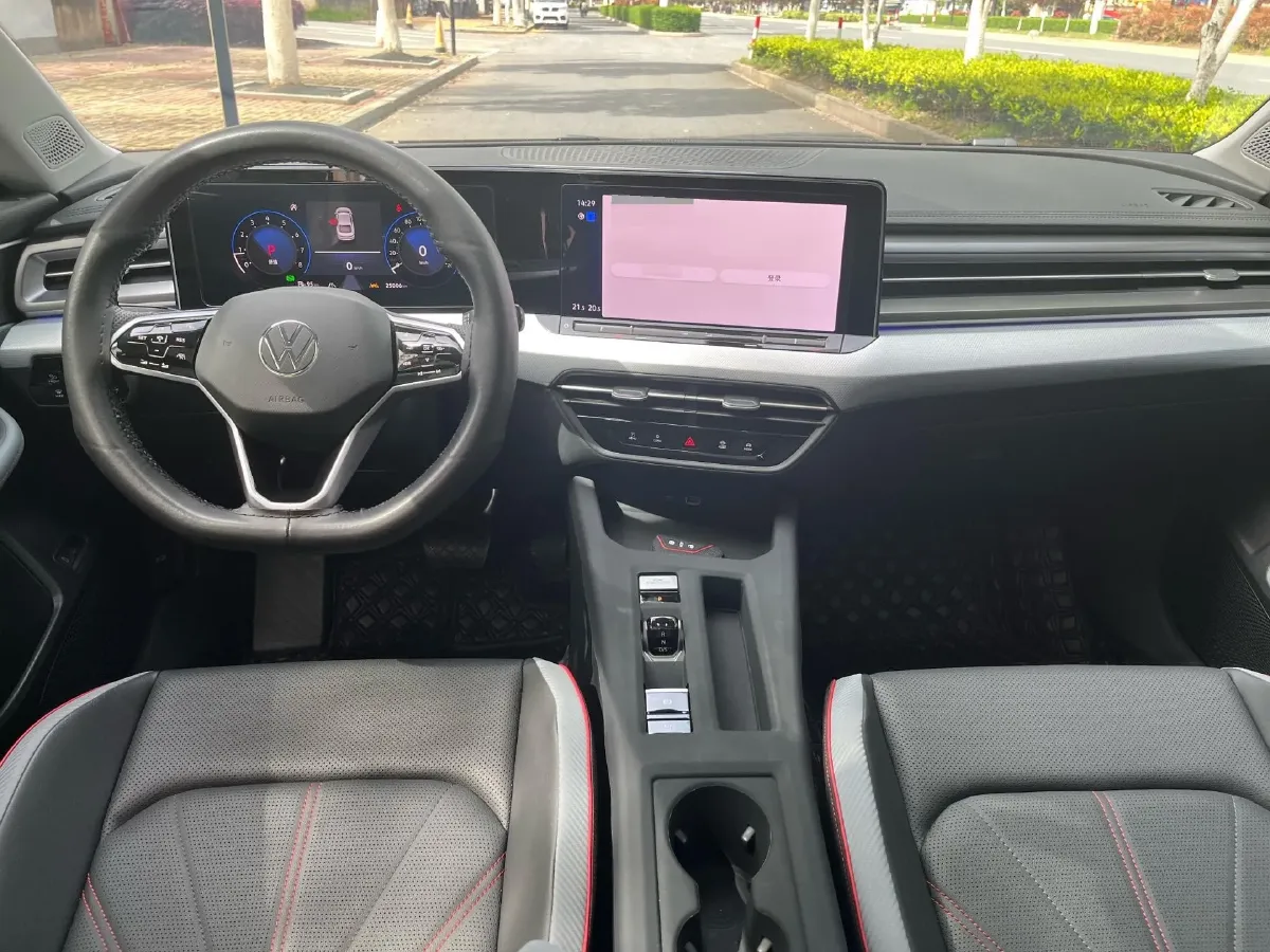 2023 Volkswagen Lamando 1.4T 150HP L4 7DCT,autocango,china used car exporter,china ev exporter,chinese used car exporter,chinese used ev exporter