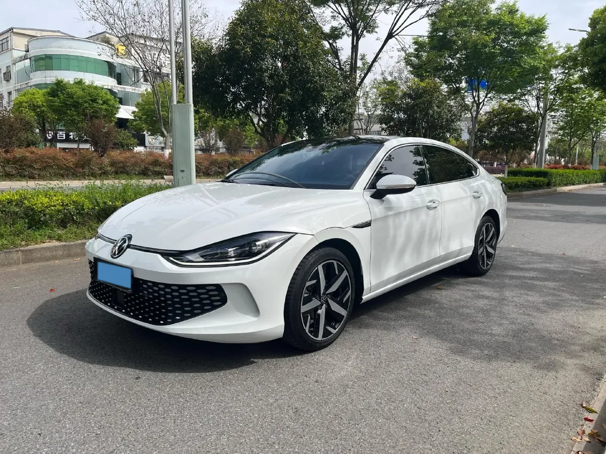 2023 Volkswagen Lamando 1.4T 150HP L4 7DCT,autocango,china used car exporter,china ev exporter,chinese used car exporter,chinese used ev exporter