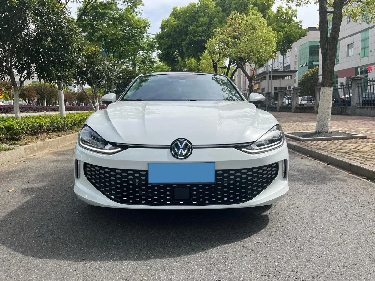 2023 Volkswagen Lamando 1.4T 150HP L4 7DCT,autocango,china used car exporter,china ev exporter,chinese used car exporter,chinese used ev exporter