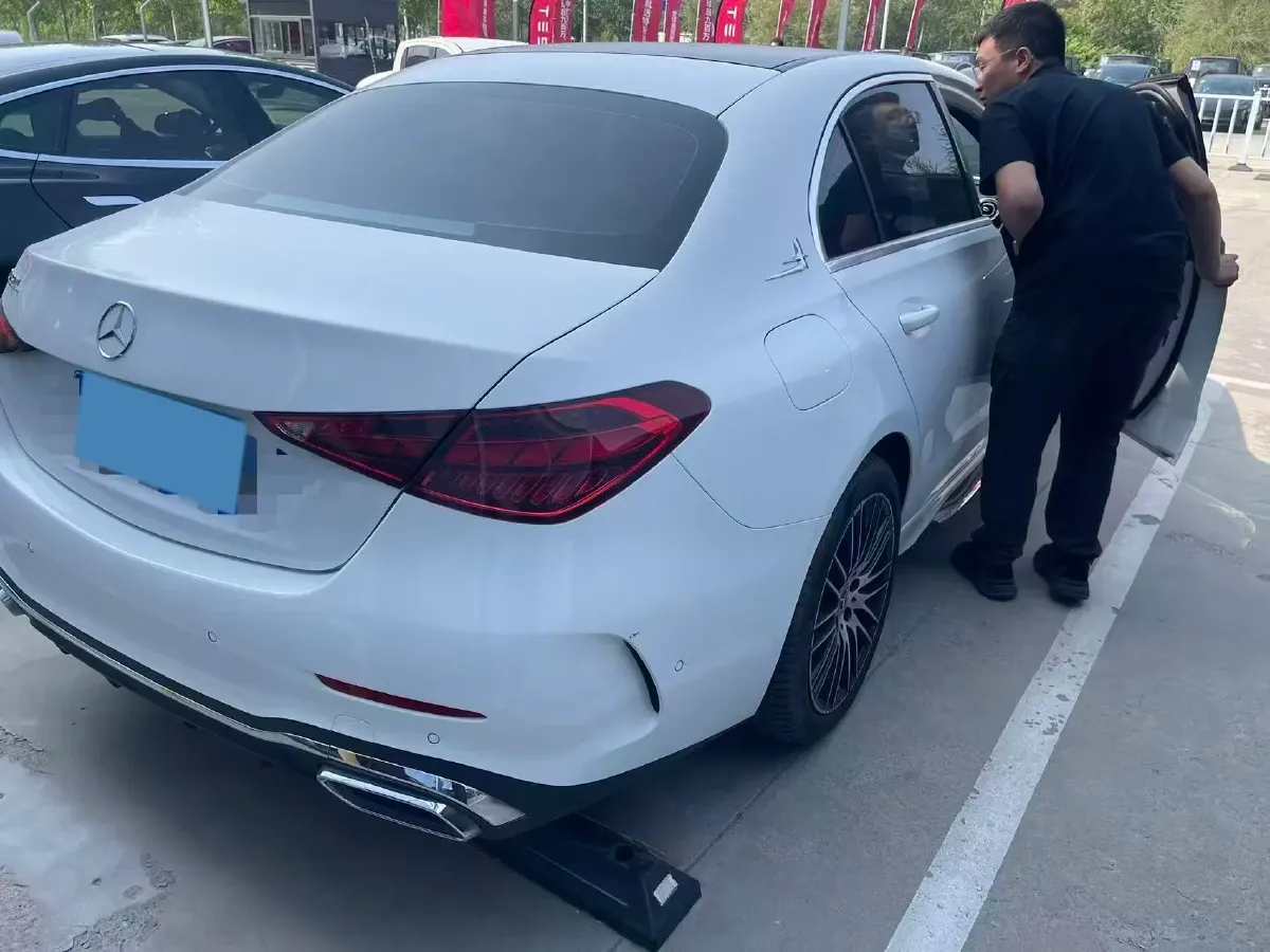 2023 Mercedes-Benz C Class 1.5T 204HP L4 9AT,autocango,china used car exporter,china ev exporter,chinese used car exporter,chinese used ev exporter