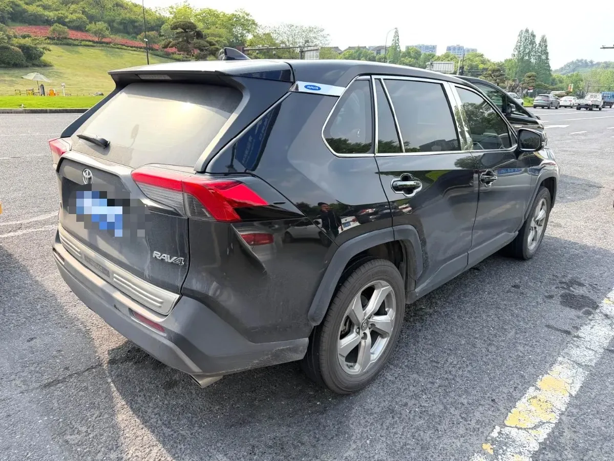 2020 Toyota RAV4 2.0L 171HP L4 CVT,autocango,china used car exporter,china ev exporter,chinese used car exporter,chinese used ev exporter