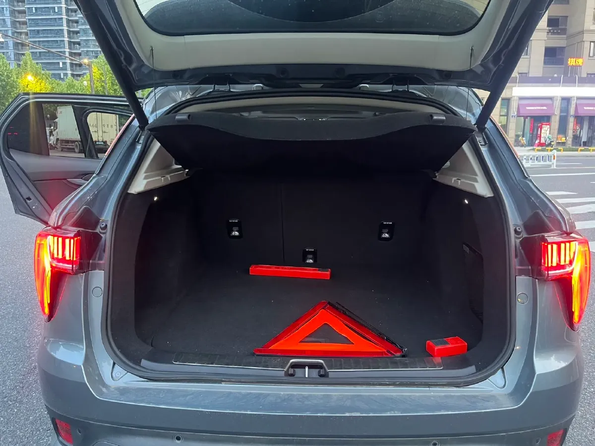 2019 LYNK&CO 01 2.0T 190HP L4 7DCT,autocango,china used car exporter,china ev exporter,chinese used car exporter,chinese used ev exporter